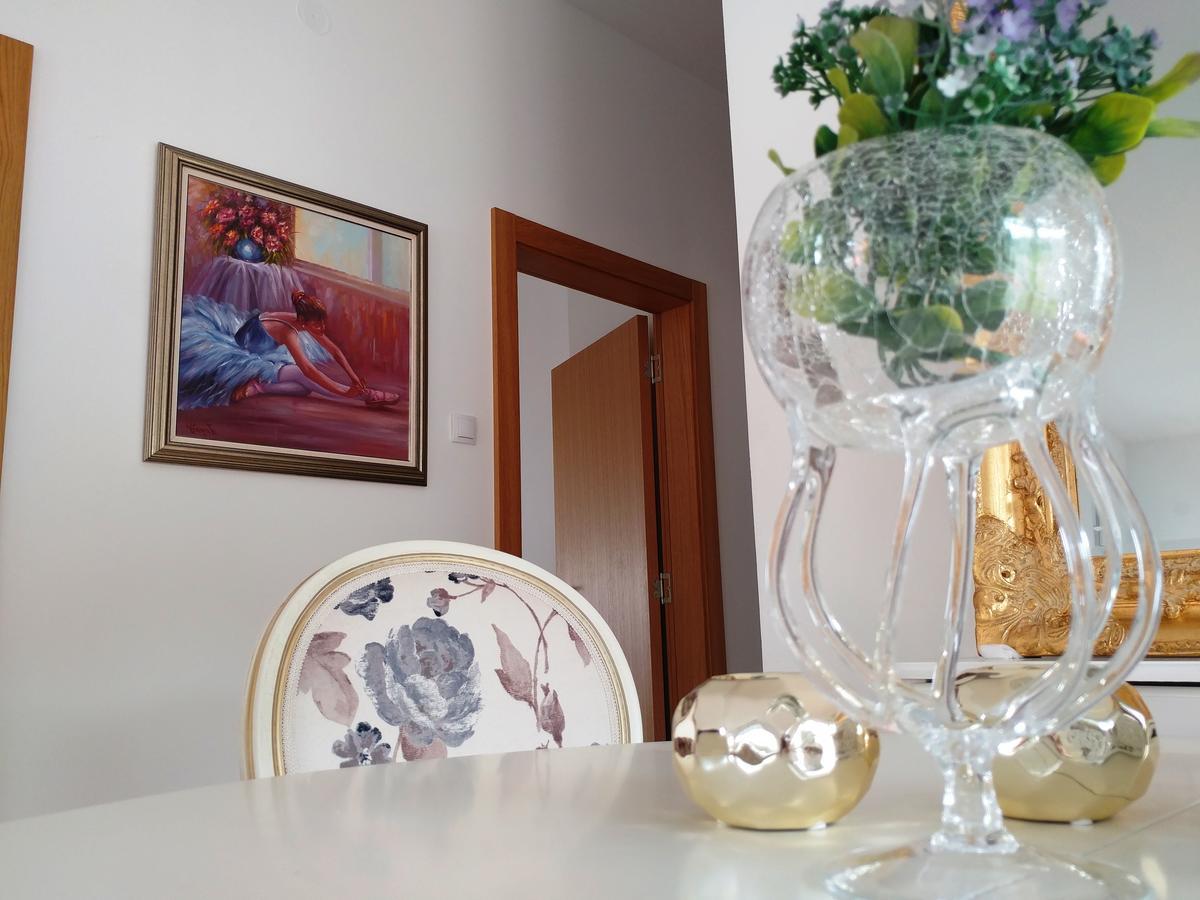 Jc10 Apartment 3 Bedroom, Free Parking, 73Sqm Novi Sad Exterior photo
