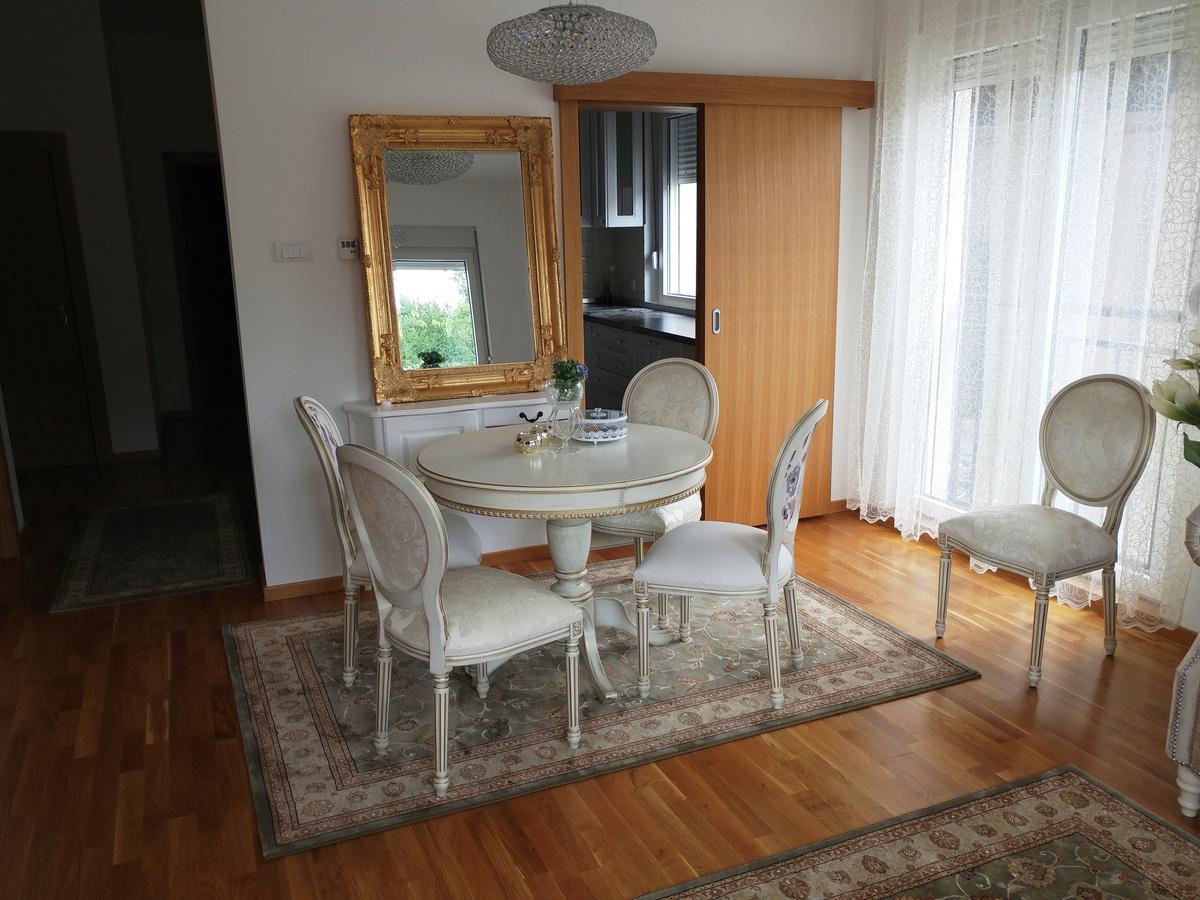 Jc10 Apartment 3 Bedroom, Free Parking, 73Sqm Novi Sad Exterior photo
